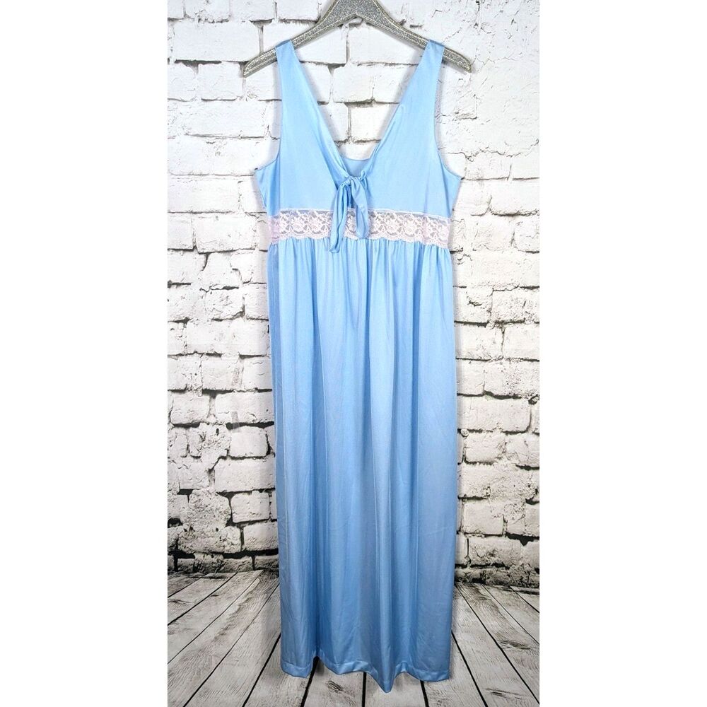 VINTAGE FORMFIT ROGERS Lace & Nylon Nightgown Shiny Blue Glamour USA Large